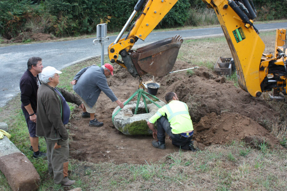 Restauration de la croix monolithique de Kerbulic